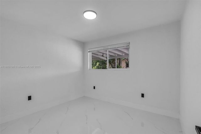 741 NW 175th Dr, Miami Gardens, FL 33169