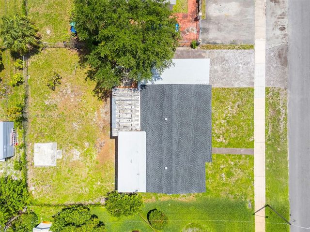 741 NW 175th Dr, Miami Gardens, FL 33169