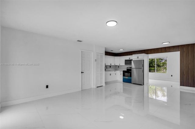 741 NW 175th Dr, Miami Gardens, FL 33169