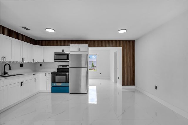 741 NW 175th Dr, Miami Gardens, FL 33169