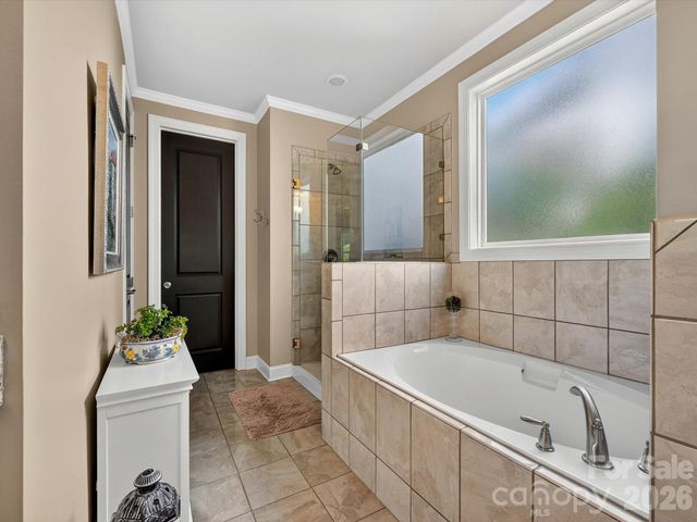 804 Sardis Lane, Charlotte, NC 28270