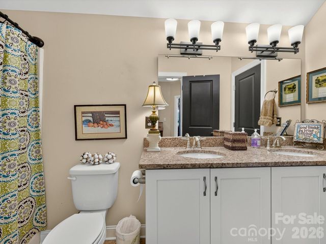 804 Sardis Lane, Charlotte, NC 28270