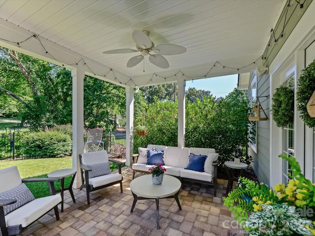 804 Sardis Lane, Charlotte, NC 28270