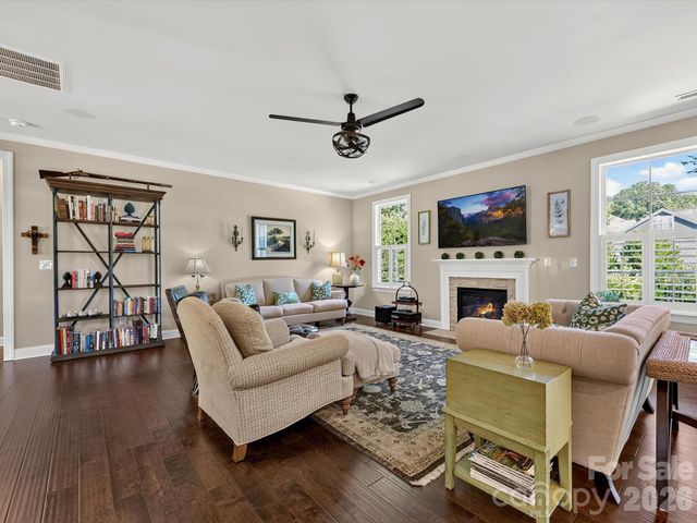 804 Sardis Lane, Charlotte, NC 28270