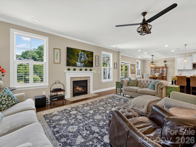 804 Sardis Lane, Charlotte, NC 28270