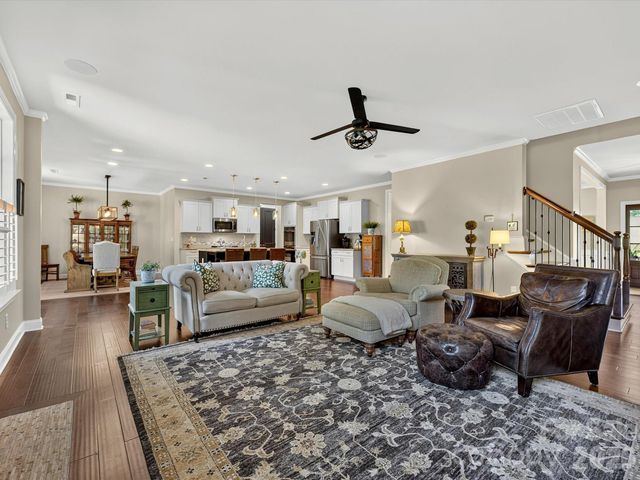 804 Sardis Lane, Charlotte, NC 28270