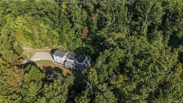 20 Michelle Lane, South Charleston, WV 25309