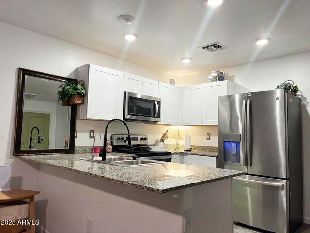 502 BRANDEIS Drive, Morristown, AZ 85342