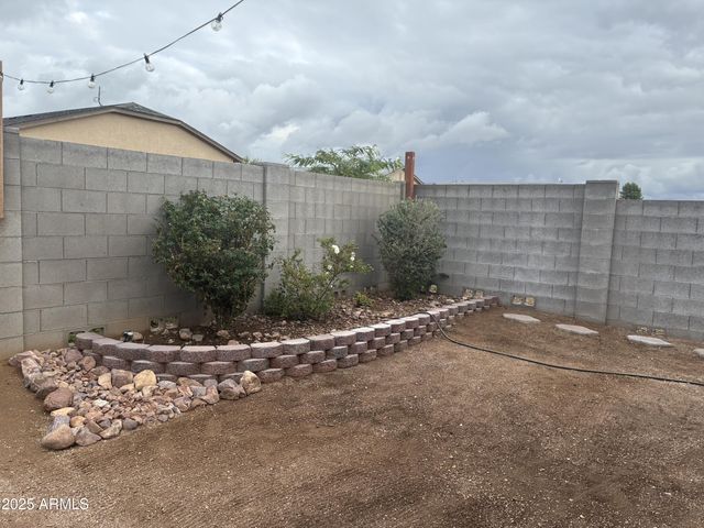 502 BRANDEIS Drive, Morristown, AZ 85342