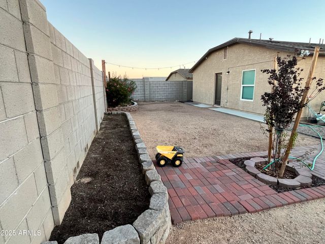 502 BRANDEIS Drive, Morristown, AZ 85342