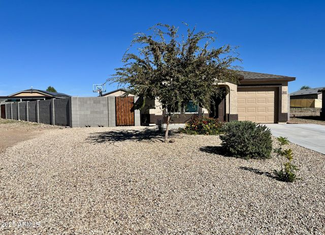 502 BRANDEIS Drive, Morristown, AZ 85342