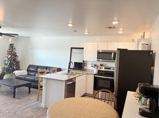 502 BRANDEIS Drive, Morristown, AZ 85342