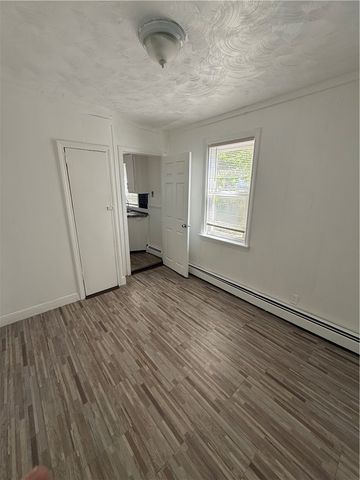 98 Northrup Avenue, Providence, RI 02904