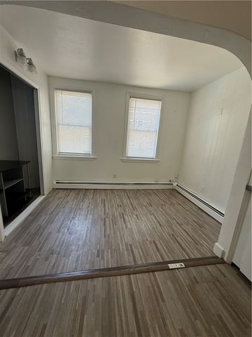 98 Northrup Avenue, Providence, RI 02904