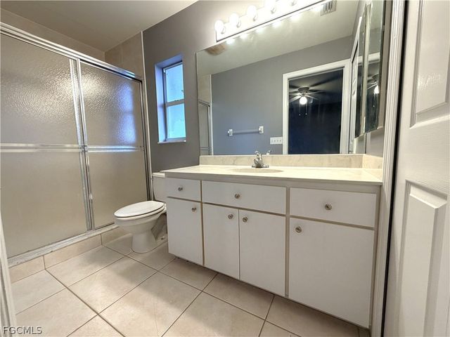 1127 Diplomat PKWY E, Cape Coral, FL 33909