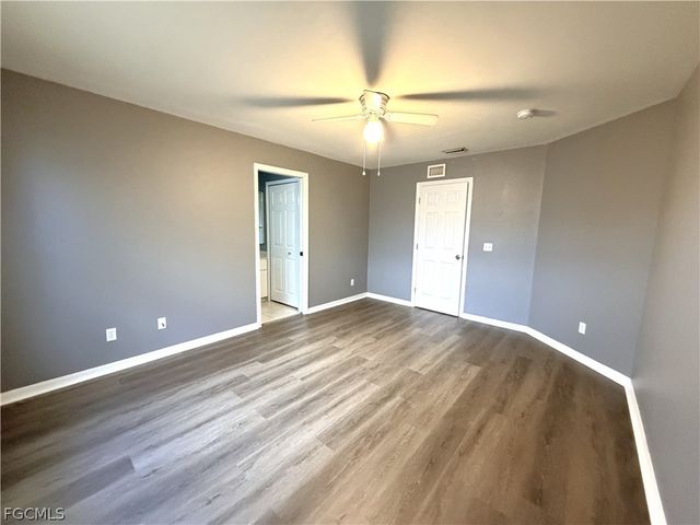 1127 Diplomat PKWY E, Cape Coral, FL 33909