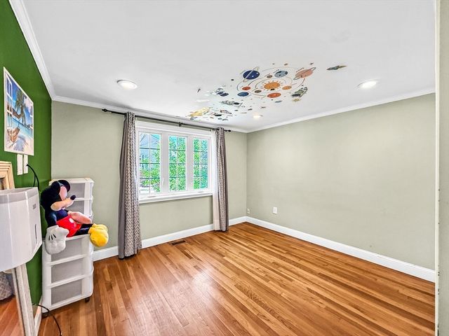 32 Fenley St, Revere, MA 02151