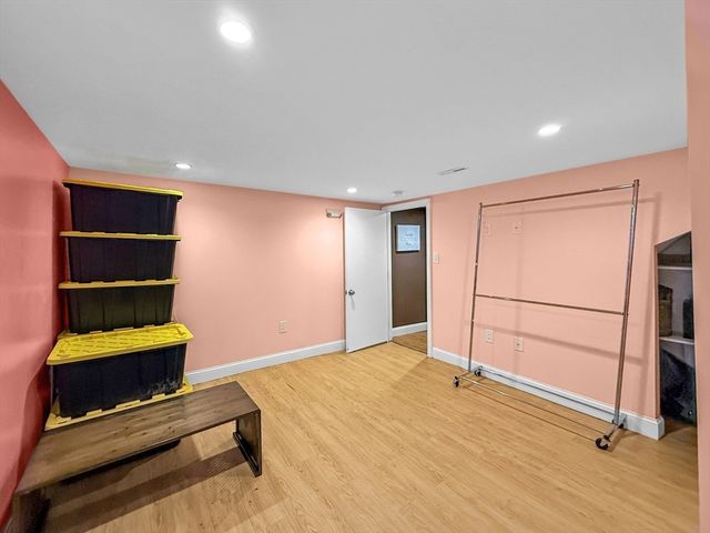 32 Fenley St, Revere, MA 02151