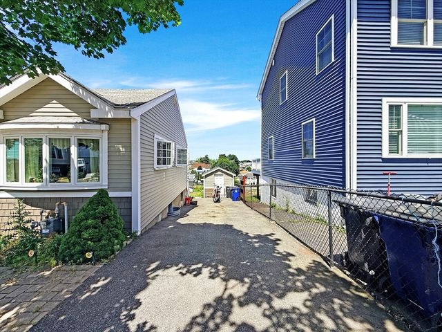 32 Fenley St, Revere, MA 02151