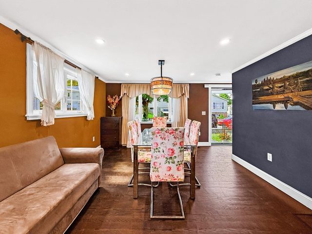 32 Fenley St, Revere, MA 02151