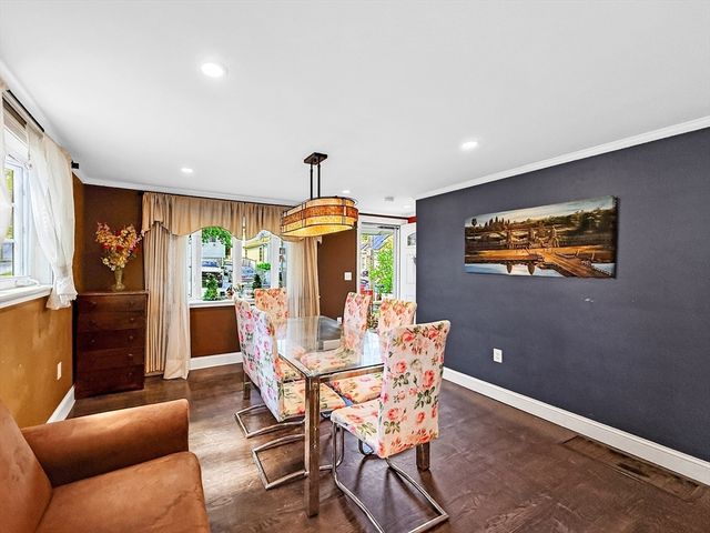 32 Fenley St, Revere, MA 02151