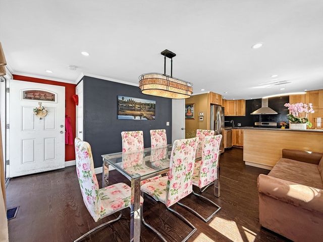 32 Fenley St, Revere, MA 02151