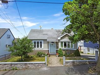 32 Fenley St, Revere, MA 02151
