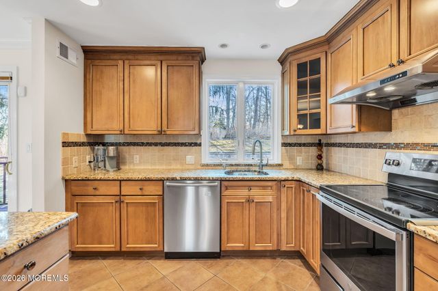 159 Priscilla Drive, Lincroft, NJ 07738