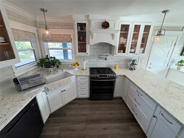 15471 Victoria, Huntington Beach, CA 92647