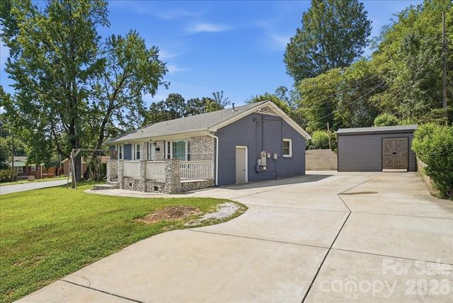 4324 Hidden Valley Road, Charlotte, NC 28213