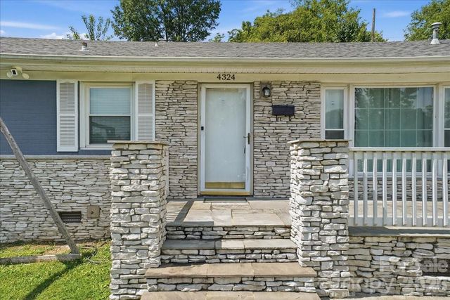4324 Hidden Valley Road, Charlotte, NC 28213