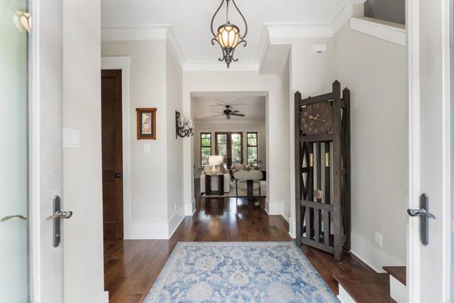105 Weatherford Place, Roswell, GA 30075