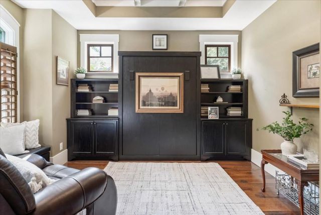 105 Weatherford Place, Roswell, GA 30075