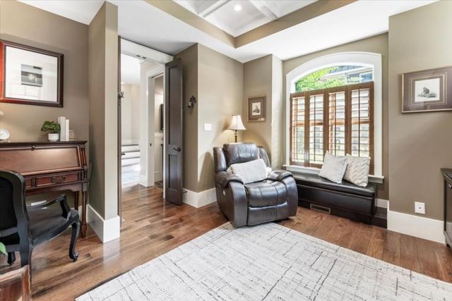 105 Weatherford Place, Roswell, GA 30075
