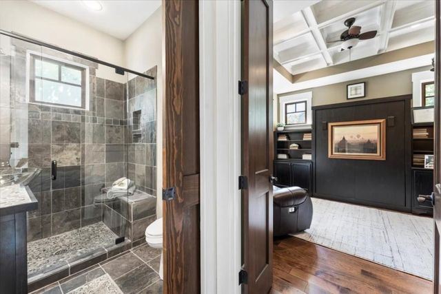 105 Weatherford Place, Roswell, GA 30075