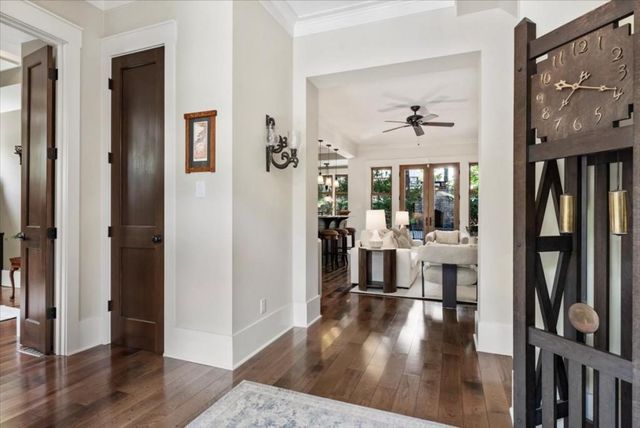 105 Weatherford Place, Roswell, GA 30075