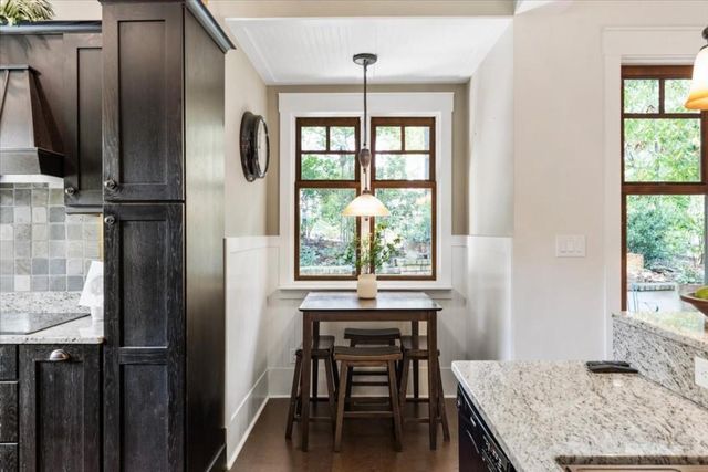 105 Weatherford Place, Roswell, GA 30075