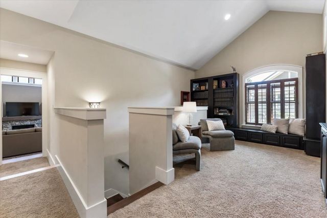 105 Weatherford Place, Roswell, GA 30075