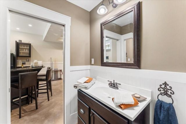 105 Weatherford Place, Roswell, GA 30075