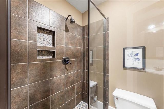 105 Weatherford Place, Roswell, GA 30075