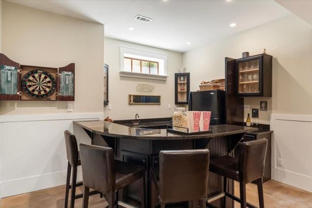 105 Weatherford Place, Roswell, GA 30075