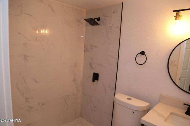 15244 N 38TH Street, Phoenix, AZ 85032