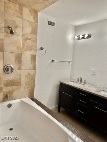 3712 Royal Crest Street 14, Las Vegas, NV 89119