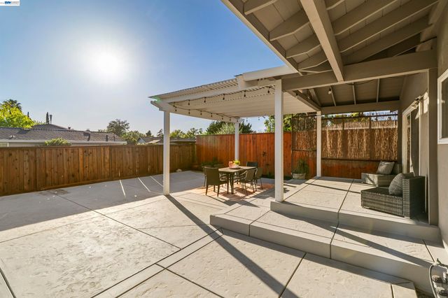 435 El Caminito, Livermore, CA 94550