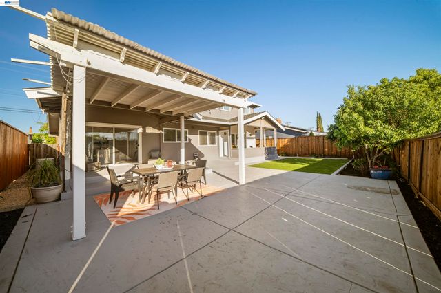 435 El Caminito, Livermore, CA 94550