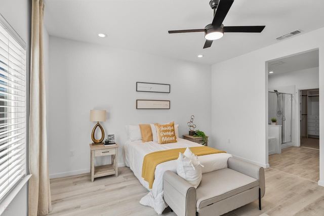 292 Postma St, Manteca, CA 95337