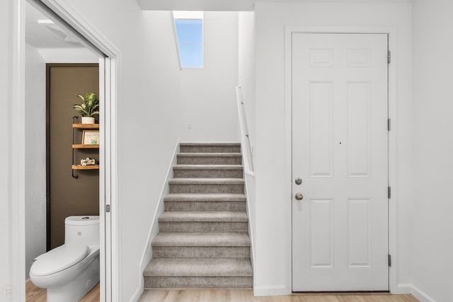 292 Postma St, Manteca, CA 95337