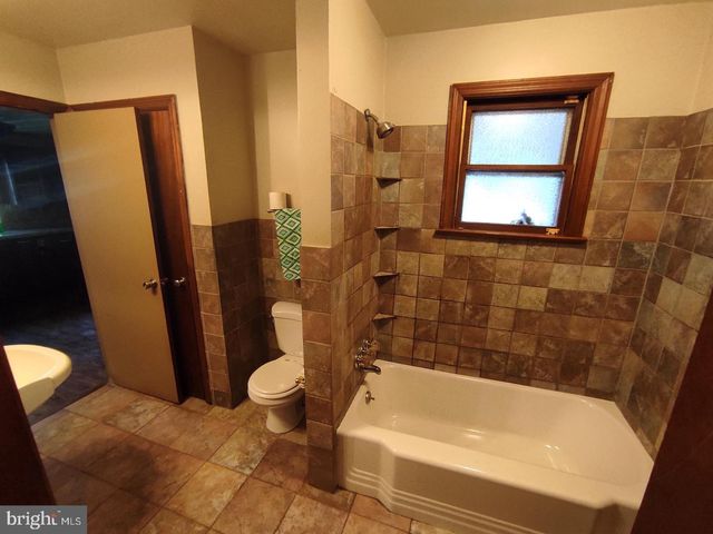 7813 BRADSHAW RD, Upper Falls, MD 21156
