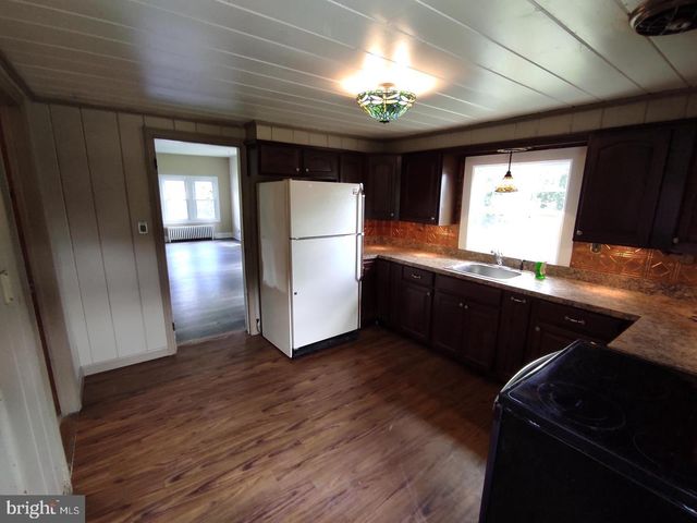 7813 BRADSHAW RD, Upper Falls, MD 21156