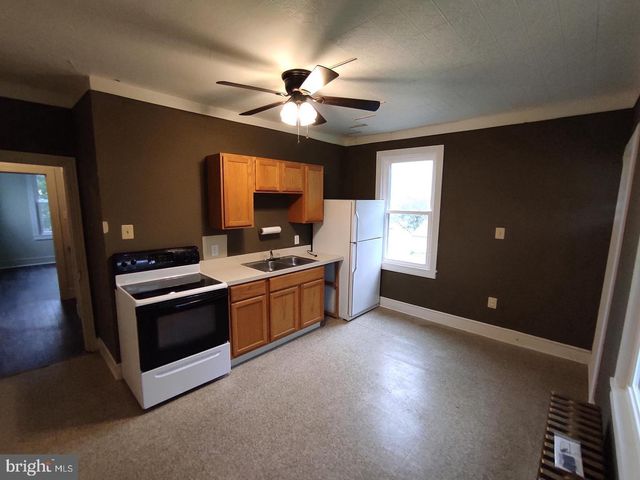7813 BRADSHAW RD, Upper Falls, MD 21156
